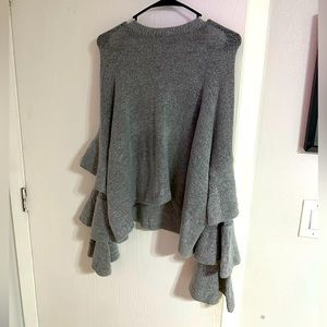 NWT gray L FAVLUX sweater.